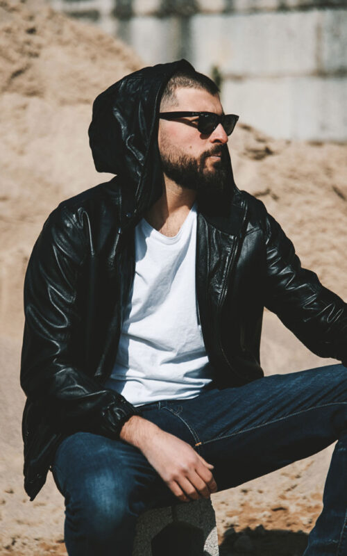 Bomber uomo nero con cappuccio